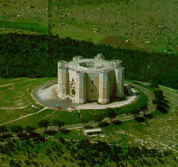 Castel del Monte (aerial picture)